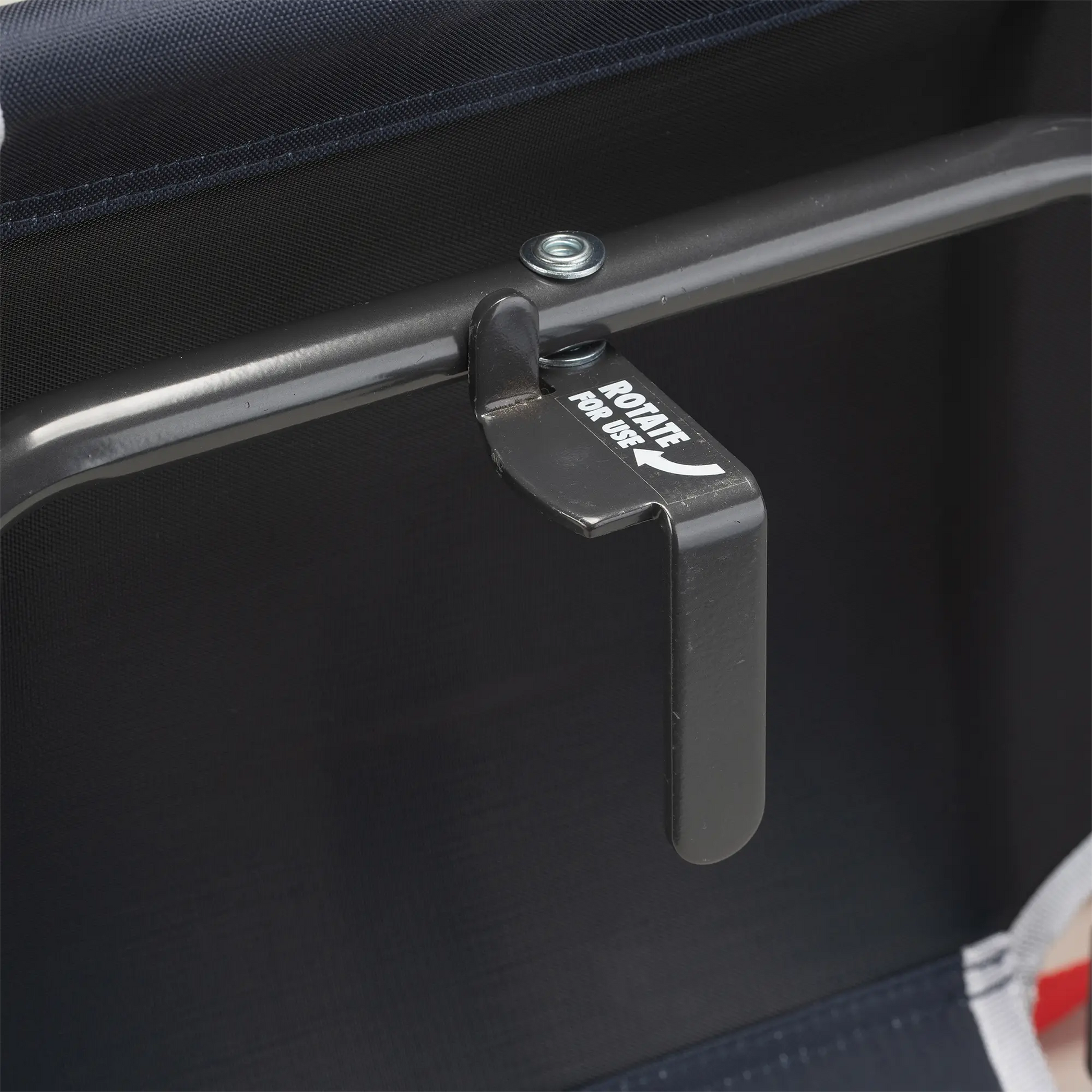 Big Comfort Stadium Chair™ with Armrests - Clean Bundle