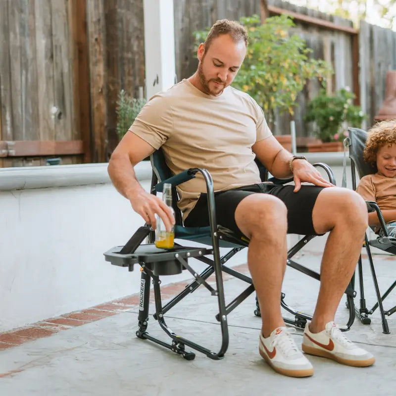 Freestyle Rocker™ with Side Table - Daily Set